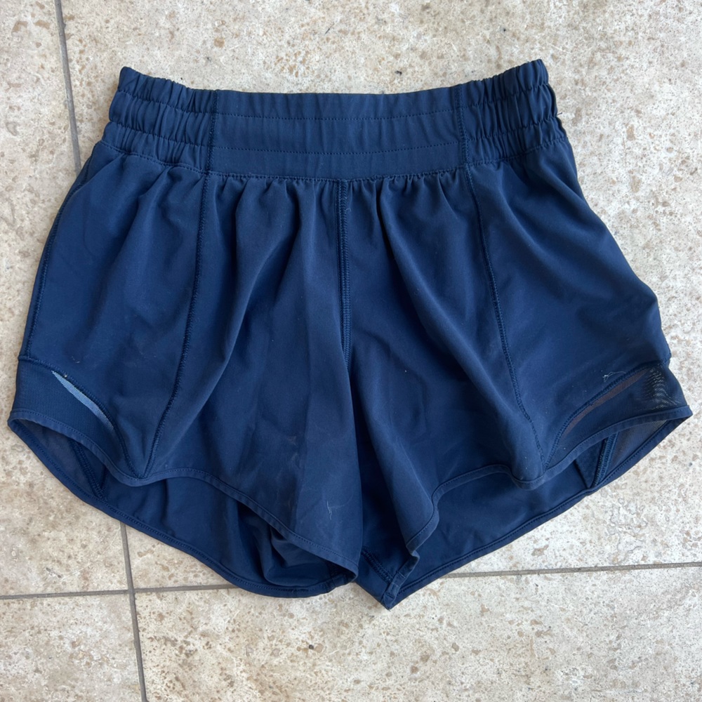 Lululemon Hotty Hot Low - Rise Lined Short 4”